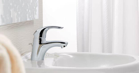 Смеситель для умывальника Hansgrohe Focus E (31700000)