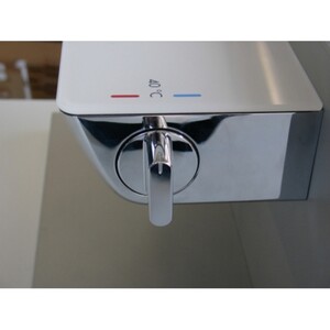 Смеситель для ванны и душа Hansgrohe Ecostat Select (13141400)