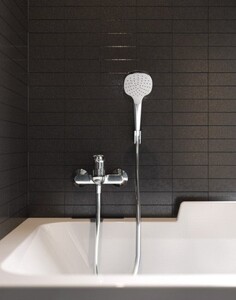 Смеситель для ванны и душа Hansgrohe Talis E (71740000)