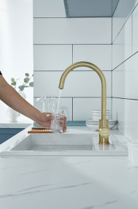 Смеситель для кухни Paulmark ESSEN бронза Es213211-BR
