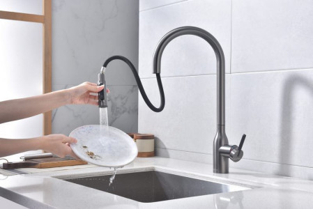 Смеситель для кухни Paulmark Universal вороненая сталь Un213880-GM